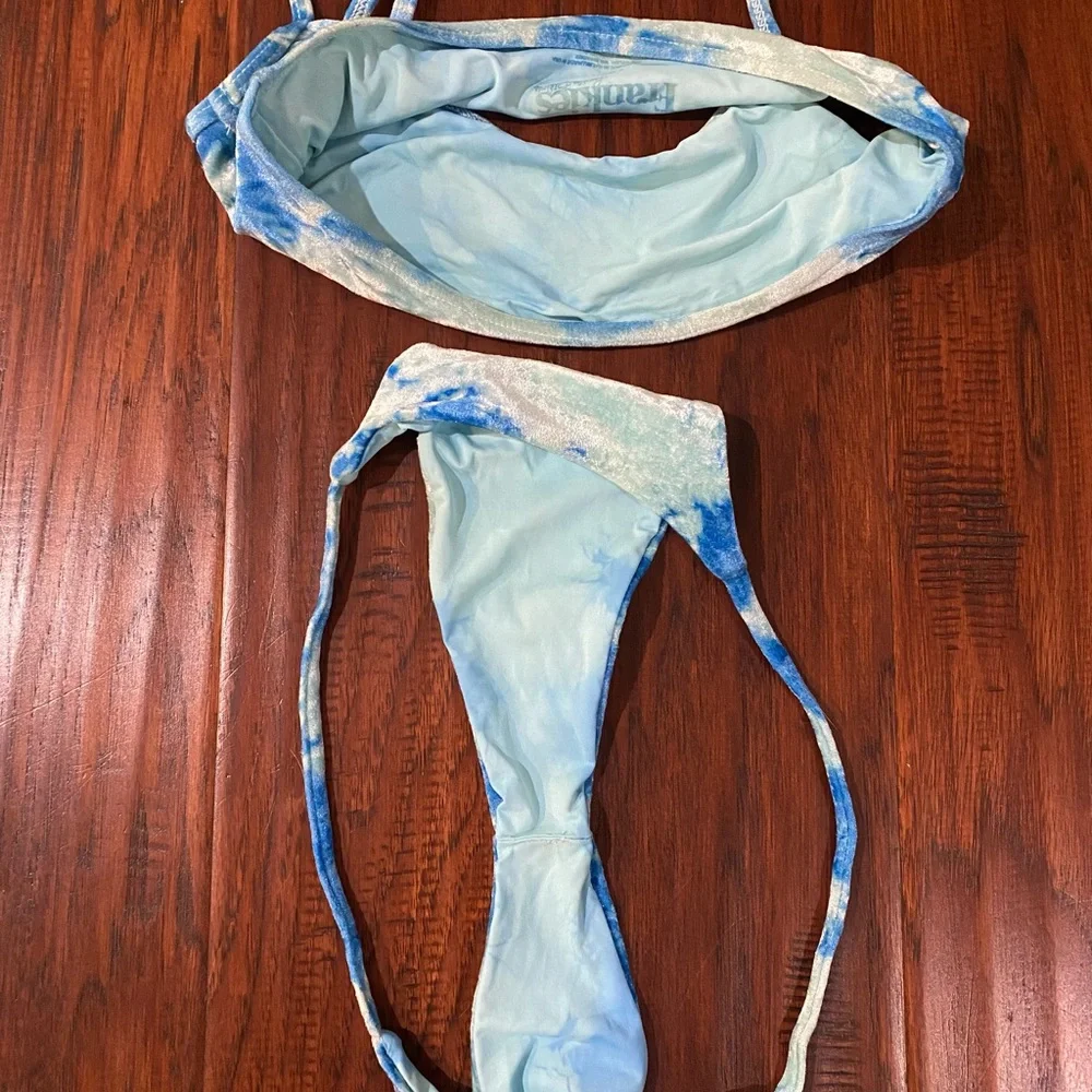 Frankie’s Bikini Blue Velvet Tye Dye XS/M